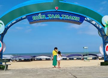 vietnam/tam-ky/landmark/bai-bien-ha-thanh