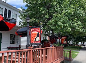 vermont/bennington/landmark/benner-s-bagels-pizza-n-what-nosh