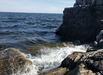 new-hampshire/lakes-region/landmark/pulpit-rock-tower