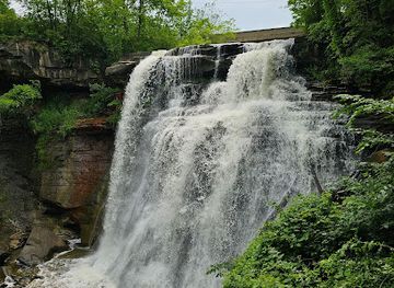 ohio/cuyahoga-valley-national-park/landmark/brandywine-falls-trailhead