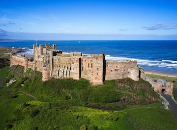united-kingdom/northumberland-coast/landmark/bamburgh-castle