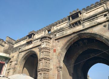 india/ahmedabad/landmark/teen-darwaza