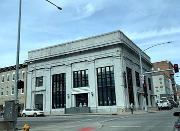 iowa/davenport/landmark/analog-arcade-bar