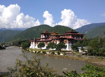 bhutan/punakha-valley/landmark/riverfront-punakha