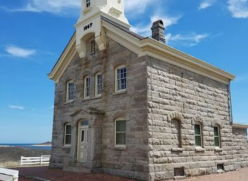 rhode-island/block-island/landmark/north-lighthouse