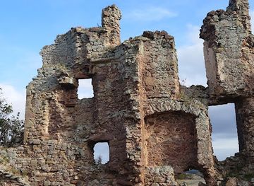 united-kingdom/east-lothian/landmark/garleton-castle