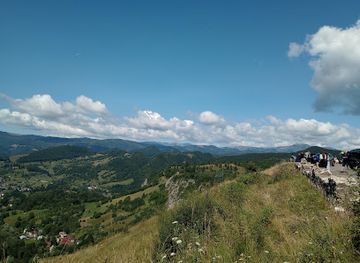 romania/gorj/landmark/the-gate-of-the-kiss