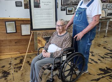 alabama/lake-guntersville/landmark/albertville-museum