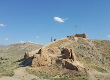 uzbekistan/nuratau-mountains/landmark/nur-fortress