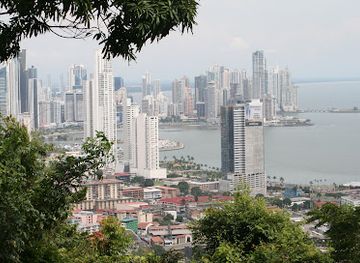 panama/panama-city/landmark/flag-of-panama