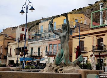 italy/palermo/mondello/landmark/porticciolo-di-mondello