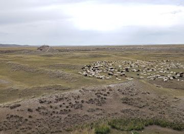 mongolia/khar-nuur/landmark/khar-balgas-ordu-baliq-otuken