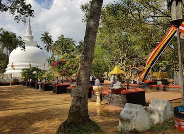 sri-lanka/ampara-district/landmark/muthiyangana-raja-maha-vihara