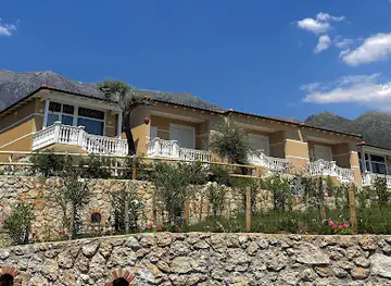 Essos Villas