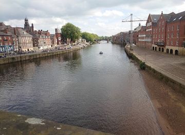 united-kingdom/york/landmark/dick-turpins-grave