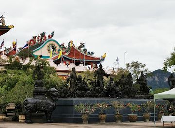 thailand/pattaya/landmark/anek-kusala-sala-viharn-sien