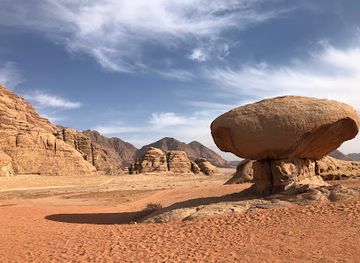 jordan/wadi-rum/landmark/wadi-rum-nomads