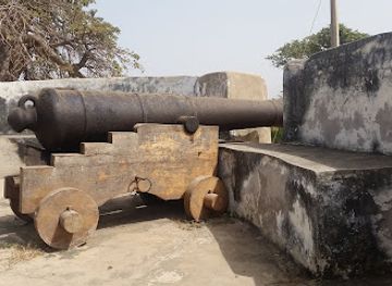 the-gambia/upper-river-region/landmark/fort-bullen