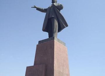 kyrgyzstan/osh/landmark/lenin-monument