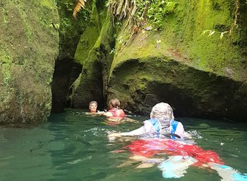dominica/batalie-beach/landmark/titou-gorge