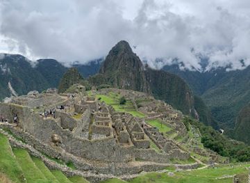 peru/machu-picchu/machu-picchu-pueblo/landmark/machu-picchu-pueblo-inca-sculpture