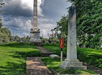 kentucky/frankfort/landmark/kentucky-state-mound