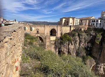 spain/ronda-valley/landmark/puente-nuevo-viewpoint