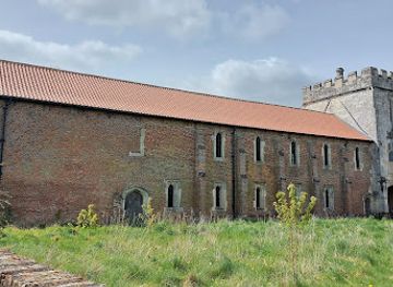 united-kingdom/yorkshire/landmark/cawood-castle-gatehouse