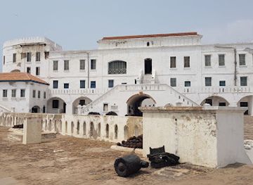 ghana/kakum-national-park/landmark/cape-coast-castle