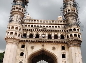 india/hyderabad/charminar/landmark/azam-famous
