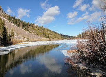 california/mammoth-lakes/landmark/mammoth-lakes-ca-93546