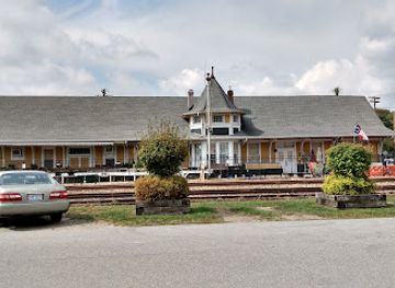 north-carolina/hendersonville/landmark/historic-railroad-depot