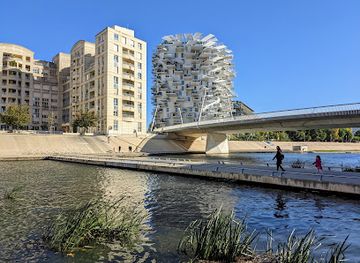 france/montpellier/port-marianne/landmark/place-zeus