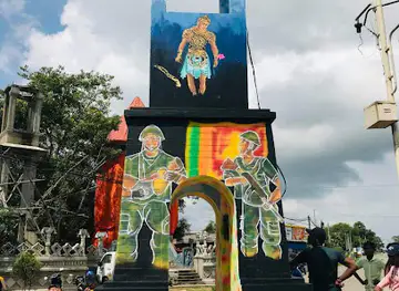 Serunuwara Clock Tower-සේරුනුවර ඔරලෝසු කණුව