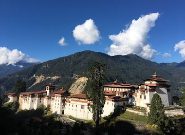 bhutan/trongsa-district/landmark/trongsa-dzong