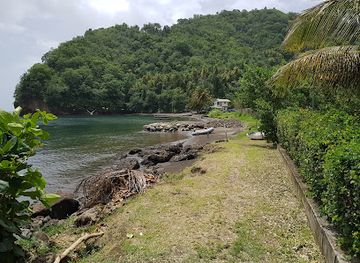 saint-vincent-and-the-grenadines/dark-view-falls/landmark/wallilabou-river
