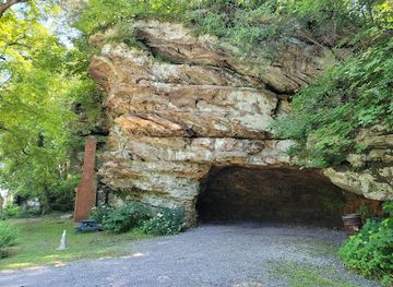 illinois/shawnee-hills/landmark/herod-cave-historic-site