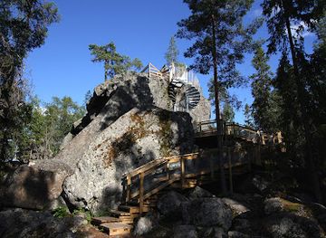 finland/ostrobothnia/landmark/lostenen-glacial-erratic-boulder