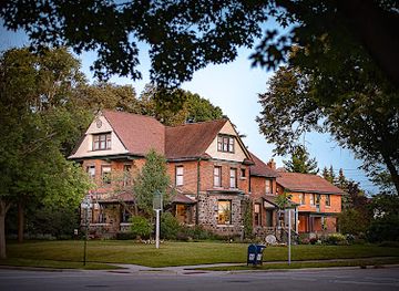 michigan/holland/landmark/centennial-inn