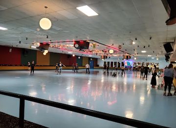 california/redding/landmark/viking-skate-country