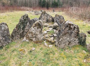ireland/ulster-part-within-current-ireland/landmark/gartnanoul-megalithic-court-tomb