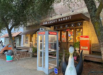 mississippi/hattiesburg/landmark/the-lucky-rabbit