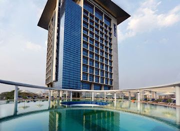 bangladesh/chittagong-division/landmark/radisson-blu-hotel-chattogram-bay-view