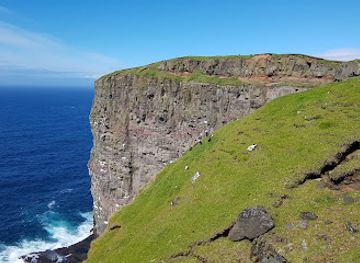faroe-islands/skuvoy-island/landmark/skuvoy