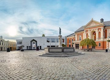 lithuania/klaipeda/landmark/theatre-square
