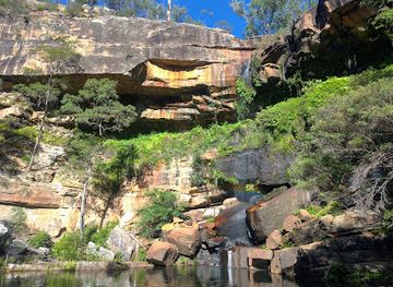 australia/central-highlands/landmark/rainbow-falls-lookout
