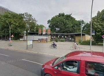 germany/potsdam/landmark/str-des-17-juni-100