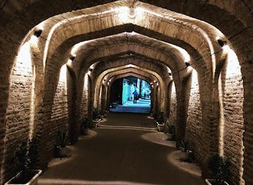 iraq/najaf/landmark/taq-al-zafarani