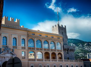 monaco/fontvieille-park/landmark/place-du-palais