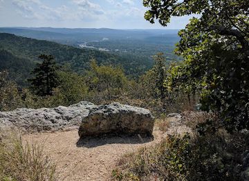 arkansas/upper-delta/landmark/goat-rock-trail
